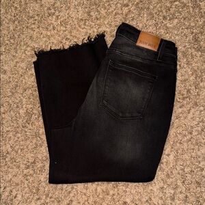 Judy Blue Black Cropped Ankle Jeans